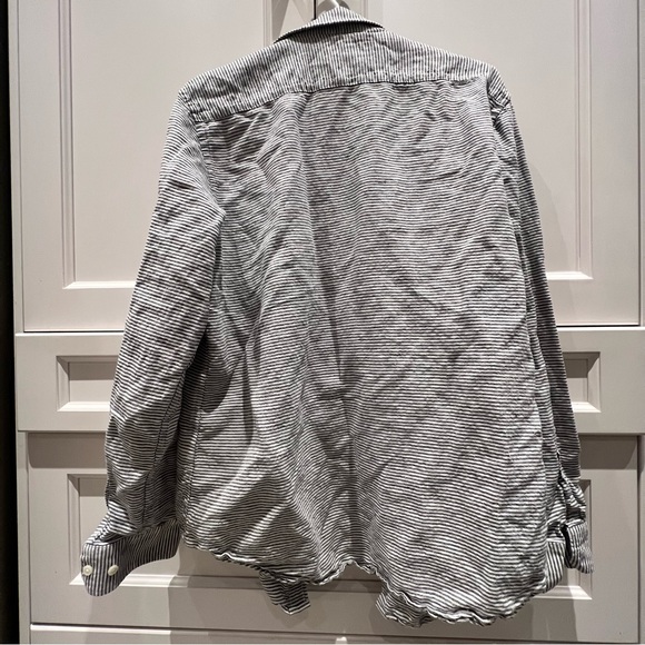 Banana Republic Men’s Casual Button Down Shirt, Large - Picture 2 of 4